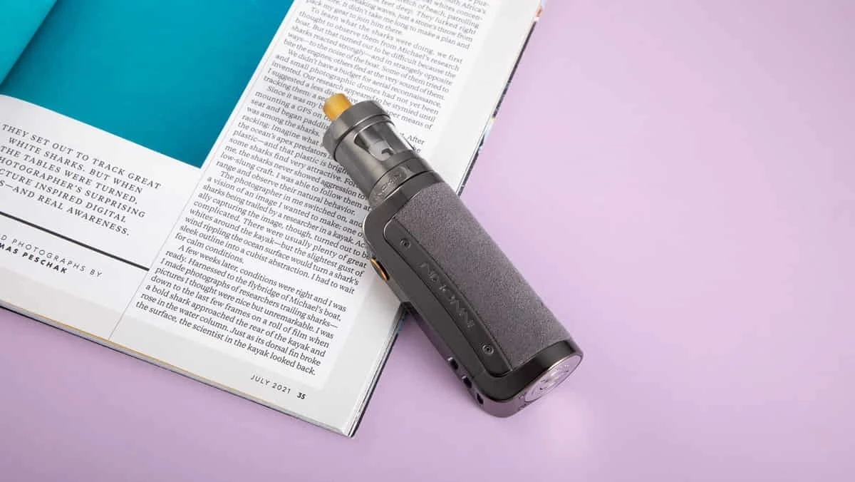 فرق ویپ و پاد چیست؟ | ۶ تفاوت اصلی + مزایا و معایب 7 یک عدد. ویپ بر روی یک مجله